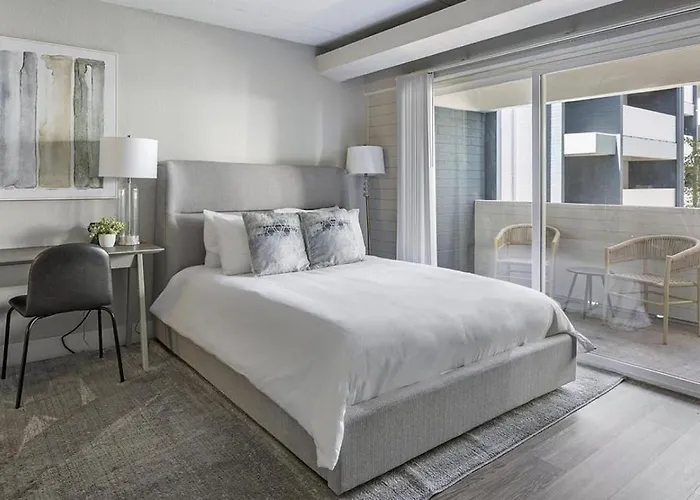 Landing Modern With Amazing Amenities Apartment *